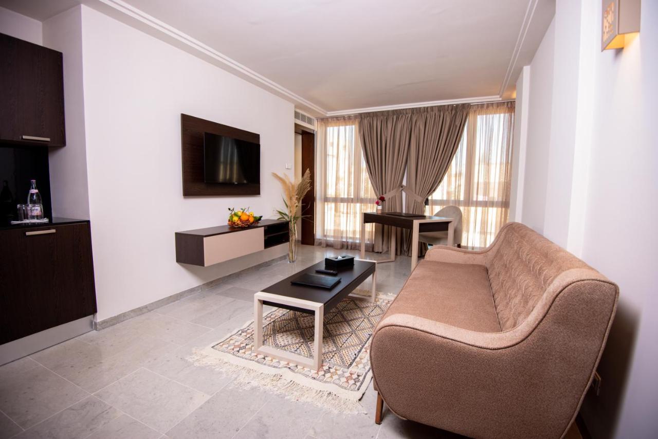 Hotel Lescure Business And Spa Megrine エクステリア 写真